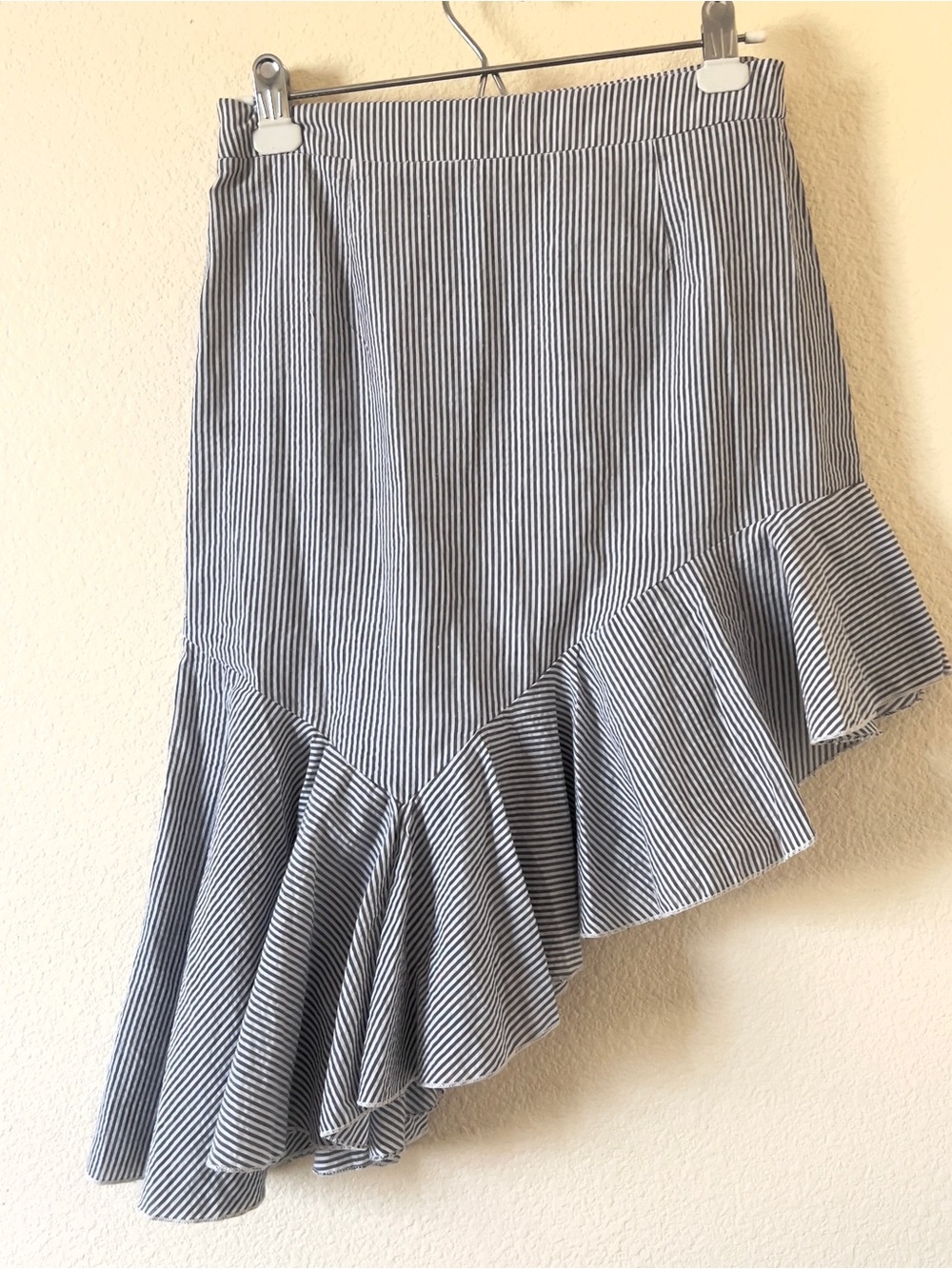 POL Striped Asymmetric Ruffle Midi Skirt - Blue/White size M